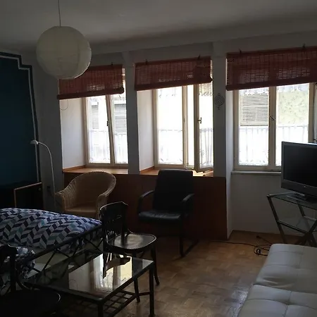 Gaestehaus Laedine Bed & Breakfast *