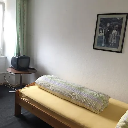Gaestehaus Laedine Bed & Breakfast *